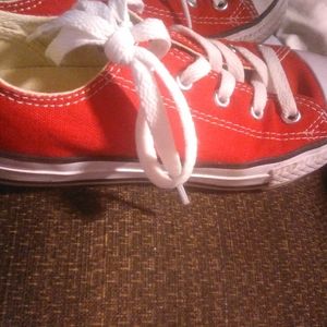 Converse youth shoes size 1